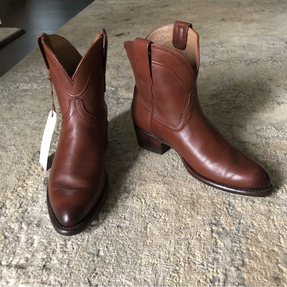 Tecovas Penny in Sequoia Bovine